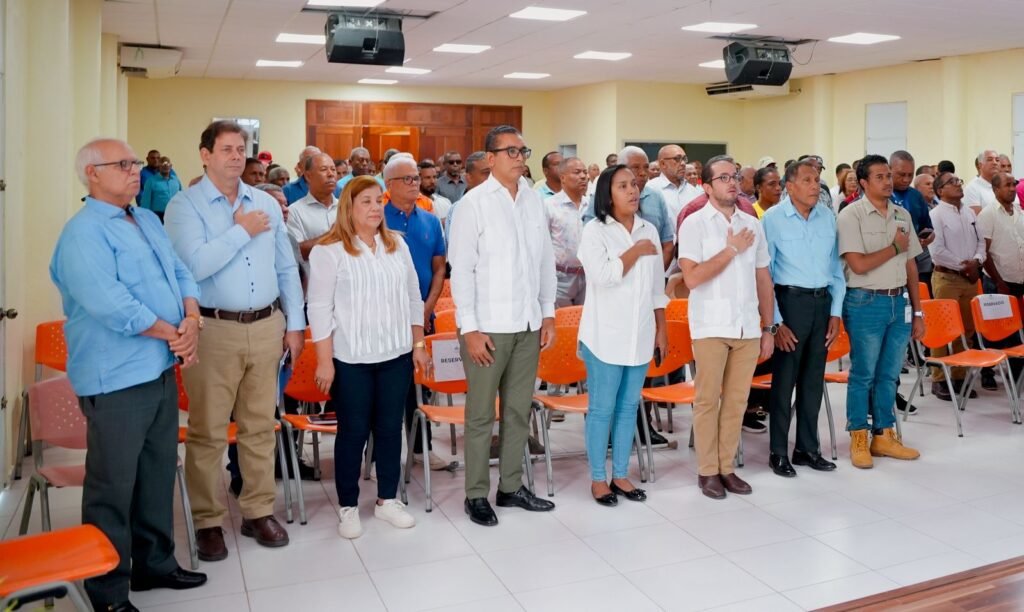 Anuncian concurso de RD$23.4 MM para productores agrícolas de Bahoruco e Independencia 4 TNR 1 Anuncian concurso de RD$23.4 MM para productores agrícolas de Bahoruco e Independencia