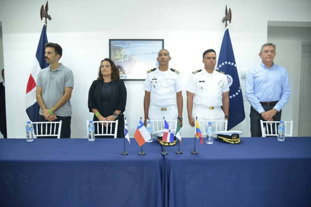 Armada de RD 1 Armada de RD realiza capacitación internacional en ayudas a la navegación marítima