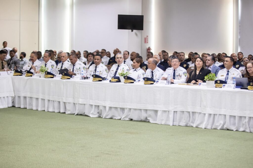 Autoridades en reunion de Plan de Seguridad Ciudadana Raquel Peña encabeza en Santiago reunión 114 del Plan de Seguridad Ciudadana