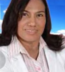 Eridania Rodriguez Peguero Madre e hijo ahogados este domingo en una playa de Baní