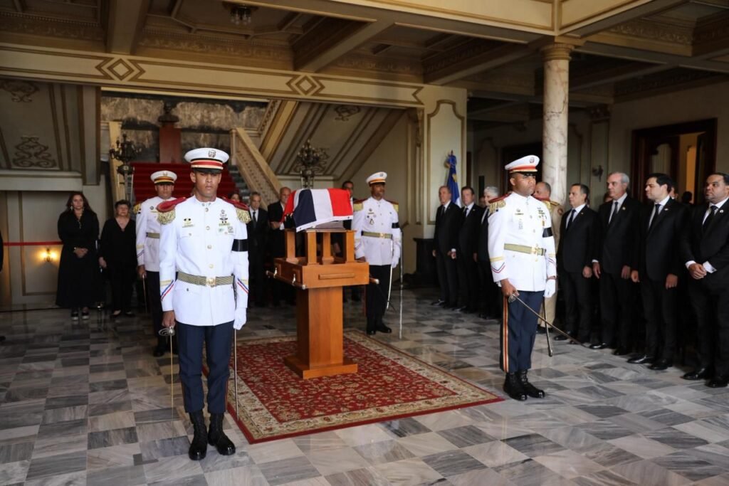Presidente Abinader afirma que llevar a Juancito Rodríguez al Panteón de la Patria es un acto de justicia histórica 6 HOMENAJE A JUAN DE LOS SANTOS Presidente Abinader afirma que llevar a Juancito Rodríguez al Panteón de la Patria es un acto de justicia histórica