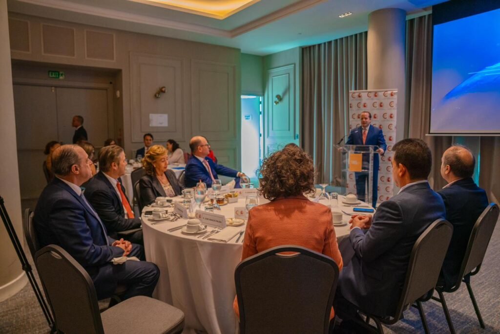 Paliza destaca aumentos salariales históricos, avances en transparencia y fortaleza de la relación España–RD 5 Jose Ignacio Paliza 3 Paliza destaca aumentos salariales históricos, avances en transparencia y fortaleza de la relación España–RD