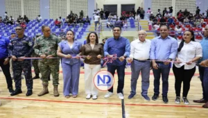 Ministro Kelvin Cruz entrega Polideportivo de Mao con inversión de 36 millones
