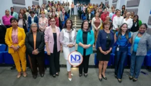 Mujeres dominicanas se informan sobre detección precoz del cáncer de mama