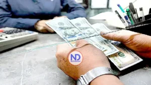 Dólar bajó seis centavos; este jueves era vendido RD$64.47