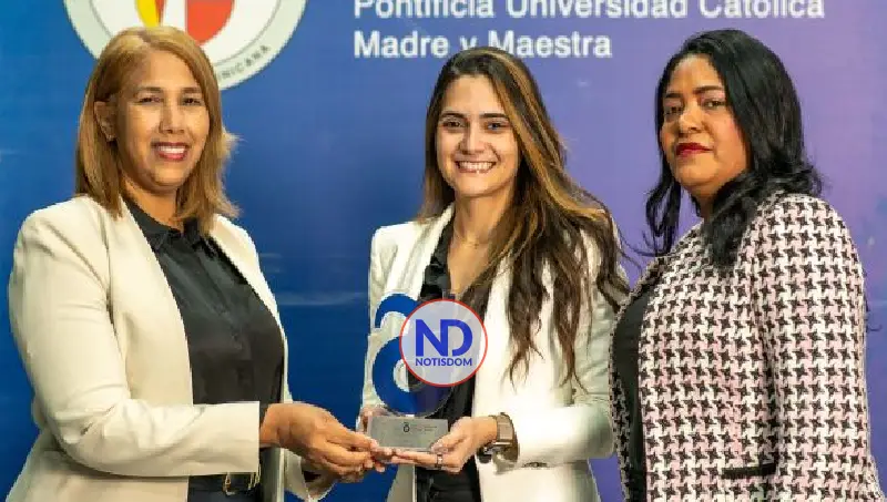 PUCMM premia al Qik Banco por su reputación corporativa