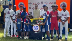 Mets donan equipos deportivos a jóvenes dominicanos con apoyo de Juan Soto