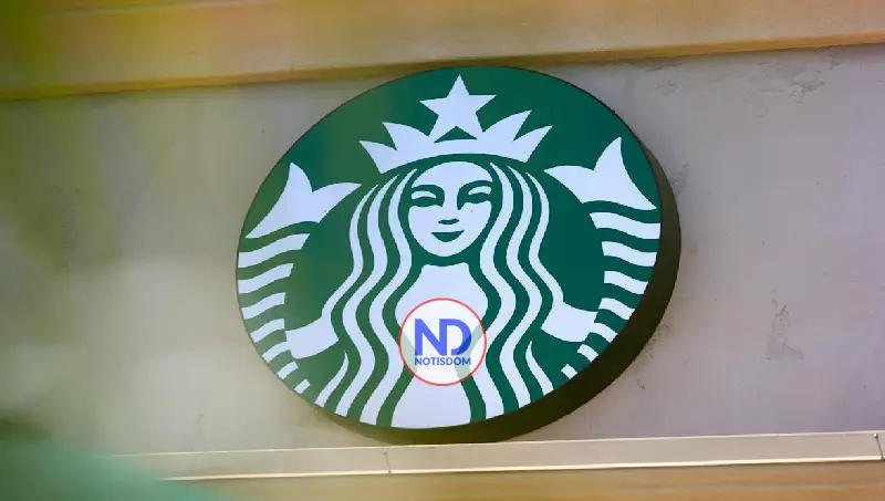 La huelga de empleados de Starbucks se amplía a más cafeterías en EE. UU. tras una semana