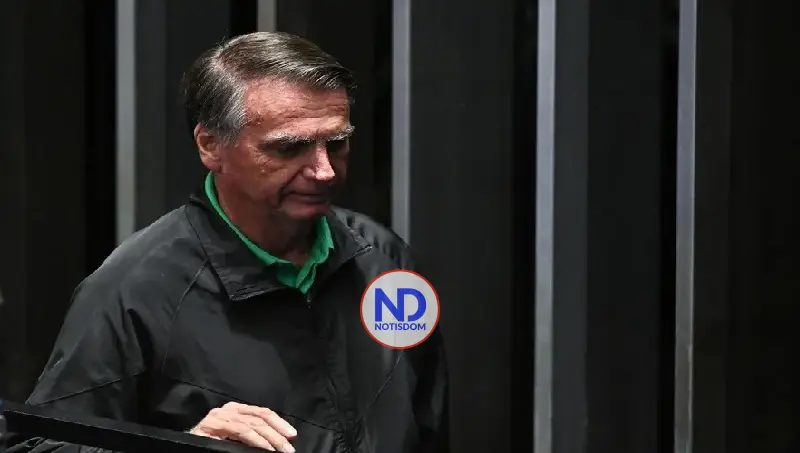 Arrestan a Bolsonaro; intentó romper tobillera para fugarse