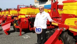 Presidente Abinader entrega maquinarias para reducir mano obra extranjera