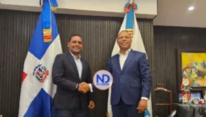Alcalde Héctor Figari y el Intrant coordinan iniciativas para optimizar tránsito en Monte Plata