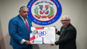 Cónsul de RD en Nueva York es homenajeado por Fenacerd y afirma fortalece dominicanidad