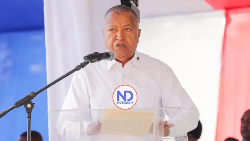 NOTISDOM FOTOS PF2025 2025 11 06T141012.625 Presidente Abinader encabeza desfile por el 181.º aniversario de la Constitución