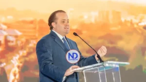 Paliza encabeza foro “El Futuro de Santiago” y anuncia licitación de la autopista del Ámbar