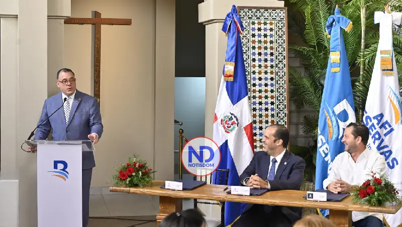 NOTISDOM FOTOS PF2025 2025 11 13T141816.475 AFI Reservas ofrece tarifas preferenciales a comerciantes del Parqueo Plaza Zona Colonial