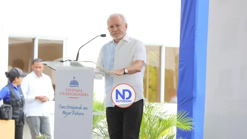 Abinader entrega 360 viviendas en San Luis y eleva a 760 las familias beneficiadas del proyecto Ciudad Real 4 NOTISDOM FOTOS PF2025 2025 11 15T184439.476 Abinader entrega 360 viviendas en San Luis y eleva a 760 las familias beneficiadas del proyecto Ciudad Real