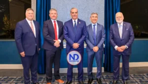 Presidente Abinader impulsa RD hacia la élite tecnológica en cumbre global de semiconductores