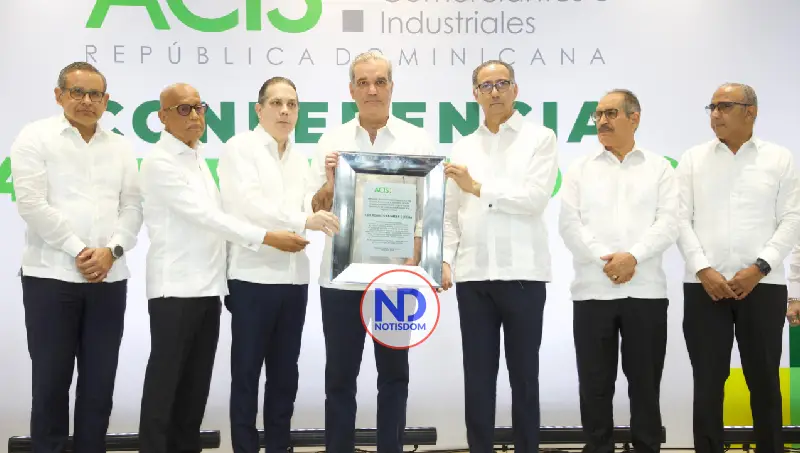 Abinader afirma RD es hoy una “República policéntrica”; recibe reconocimiento histórico de ACIS