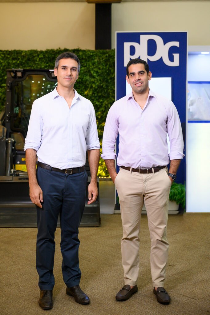 Nuno Pinto y Carlos Ibarcena Expo Feria Inmobiliaria Construmedia realizó con éxito su 13.ª edición