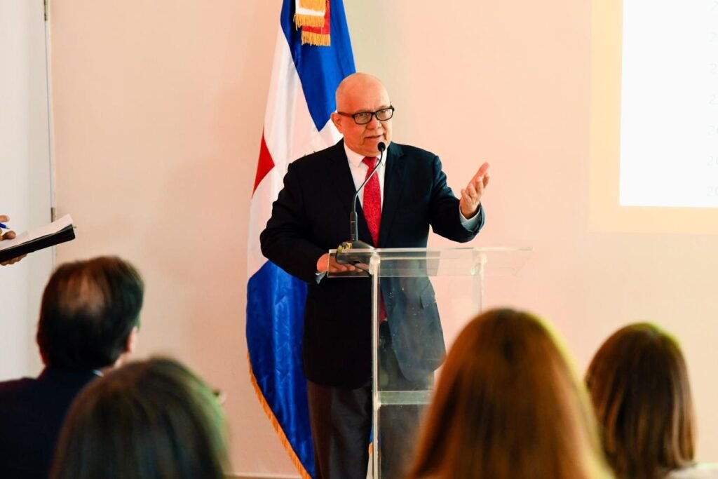 Pedro Sing Ministro Salud Pública exhorta población sumarse a jornadas donación de sangre