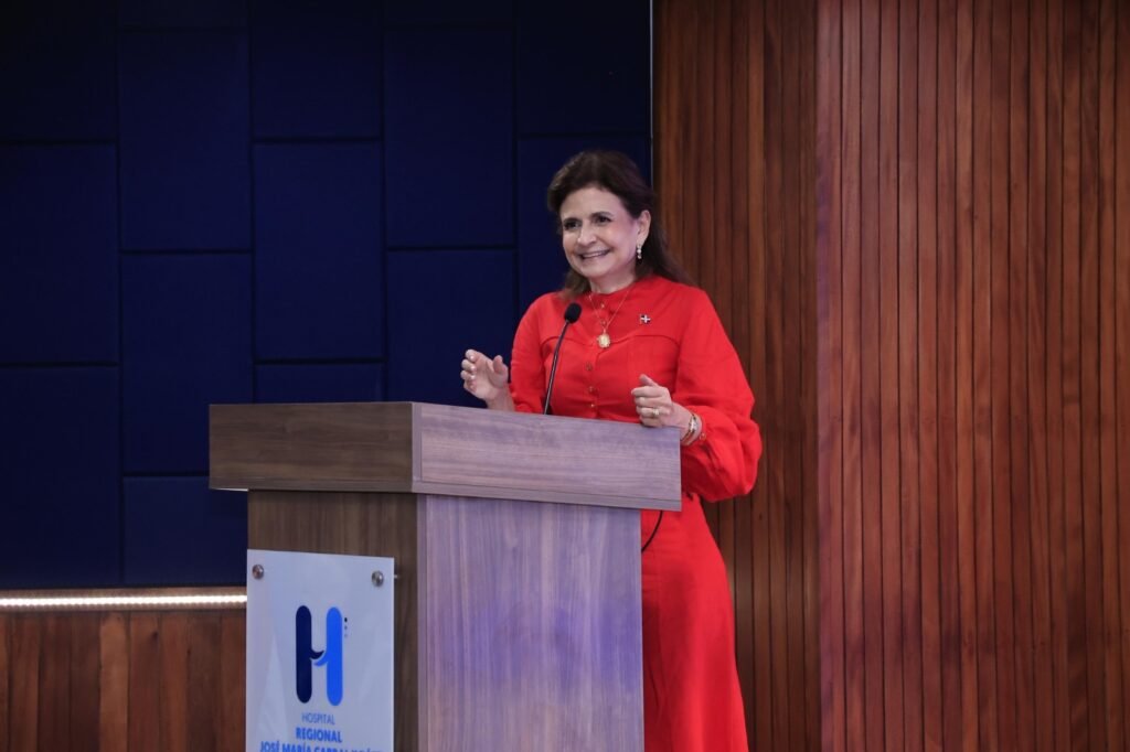Raquel Pena 7 Gobierno inaugura Unidad de Oncología del Hospital José María Cabral y Báez por más de RD$10 MM