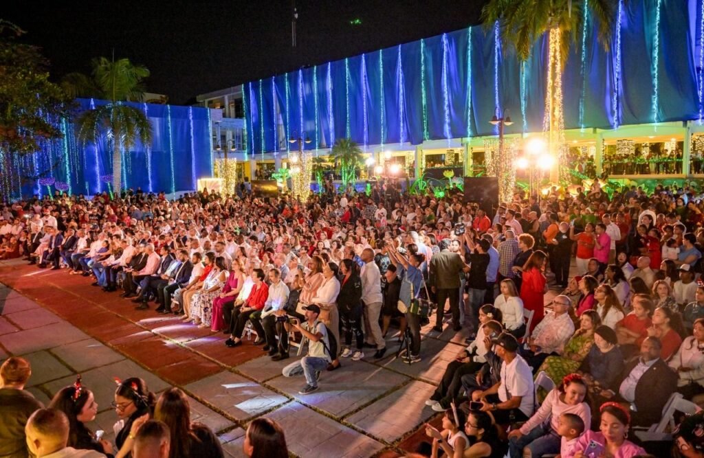 Alcaldía de Santiago enciende la Navidad con apertura del Bosque Encantado “Encatus” 3 Santiago dio oficialmente la bienvenida a la Navidad 2025 1 Alcaldía de Santiago enciende la Navidad con apertura del Bosque Encantado “Encatus”