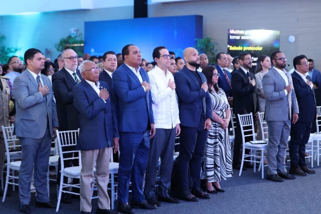 Ministro Freund afirma modernización del Estado implica cambio en la cultura institucional 3 Sigmund Freund 1 Ministro Freund afirma modernización del Estado implica cambio en la cultura institucional