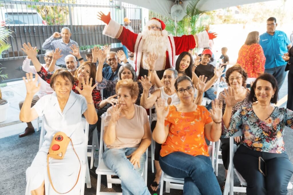 Carolina Mejia 5 Carolina Mejía entrega el parque Villa Diana, una petición comunitaria de más de 20 años