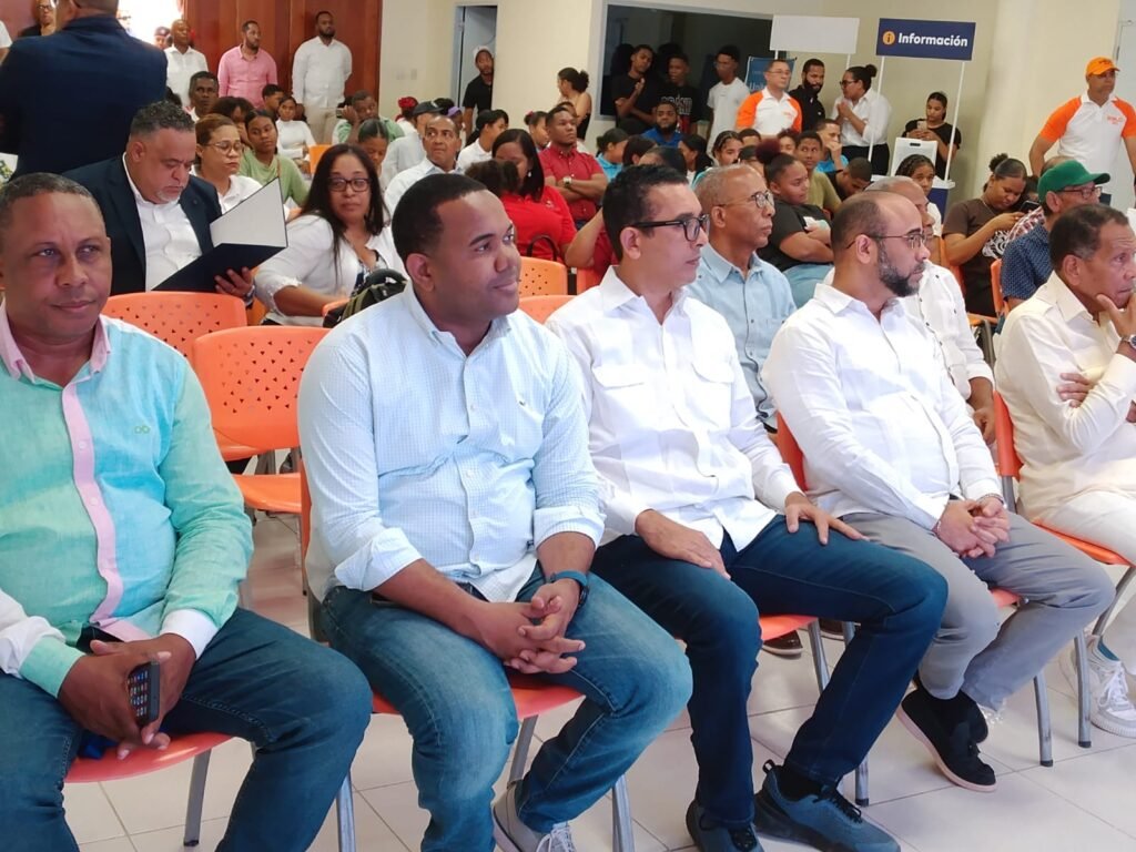 Guillermo Lama1 Guillermo Lama valora como “paso de avance” instalación de oficina de Desarrollo Fronterizo en Bahoruco