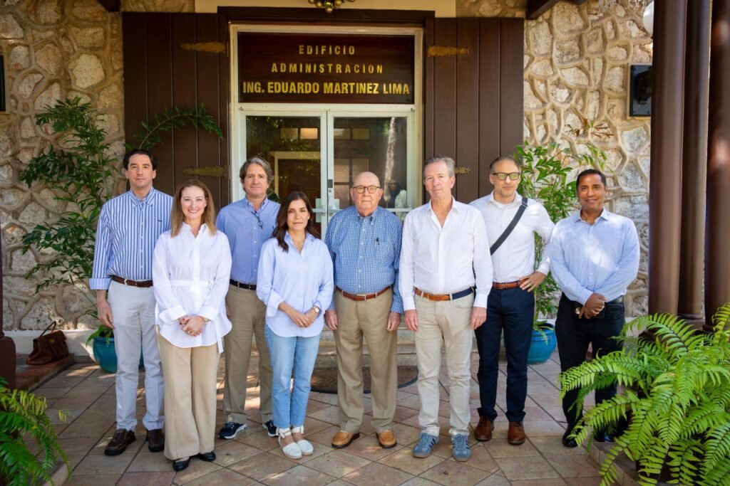 Leah Campos 1 Embajadora de EE. UU. resalta a Central Romana como actor clave de la relación económica bilateral