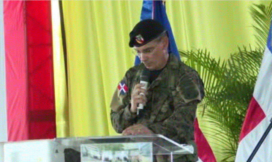 Militares de RD 5 Abinader expresa orgullo por el Ejército y reafirma su compromiso