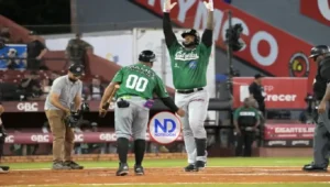 Sanó, Lester y Rodríguez pegan jonrones en el beisbol de la RD