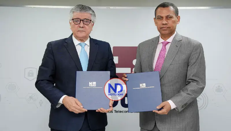 Firman convenio de colaboración para instalar salas digitales en seis centros penitenciarios 2 Firman convenio de colaboración para instalar salas digitales en seis centros penitenciarios