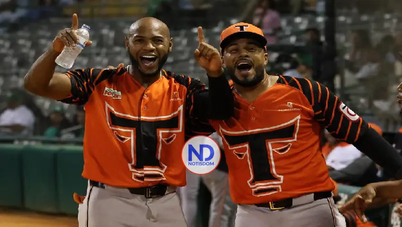 De la Cruz pega grand slam y Toros superan por blanqueada a las Estrellas