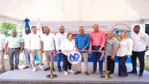 Gobierno entrega proyectos de electrificación en El Seibo y Monte Plata; Inversión supera los RD$37 millones