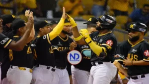 Águilas vuelan sobre Gigantes en duelo cibaeño