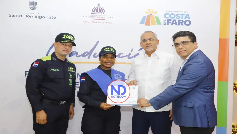 CND certifica a 163 policías de SDE como multiplicadores en prevención del consumo de drogas 2 CND certifica a 163 policías de SDE como multiplicadores en prevención del consumo de drogas