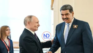 Putin expresa apoyo a Maduro ante creciente presión externa