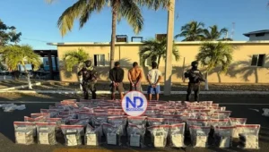 DNCD ocupa 429 paquetes de cocaína en las costas de Baní