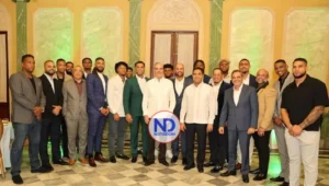 El Presidente Abinader se reúne con jugadores de Grandes Ligas