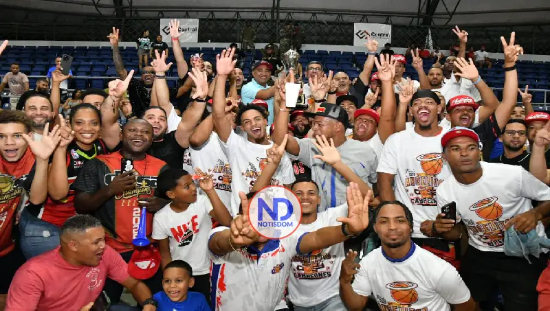 El Dosa se alza con el título de campeón baloncesto de La Vega