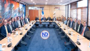 Valdez Albizu da espaldarazo al Banreservas y llama a la prudencia