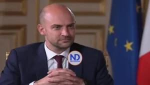 Canciller de Francia recalca que Groenlandia es territorio europeo