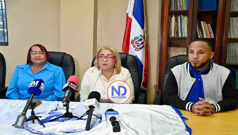 Enfermeras amenazan con iniciar el Año Nuevo en huelga si no se cumplen sus demandas 2 Enfermeras amenazan con iniciar el Año Nuevo en huelga si no se cumplen sus demandas