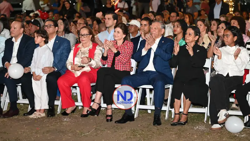 NOTISDOM FOTOS PF2025 2025 12 02T205522.586 Raquel Peña inaugura la Villa Navidad 2025 en Santiago y Banreservas reafirma apoyo a la integración familiar