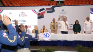 Abinader juramenta 865 nuevos agentes migratorios y refuerza control fronterizo en todo el país