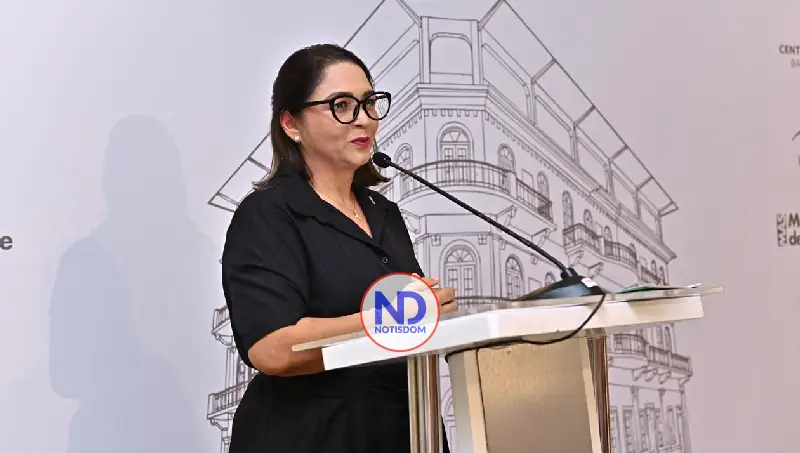 NOTISDOM FOTOS PF2025 2025 12 06T100740.972 Centro Cultural Banreservas Santiago inaugura sus primeras exposiciones con obras de Domingo Batista y artistas cibaeños