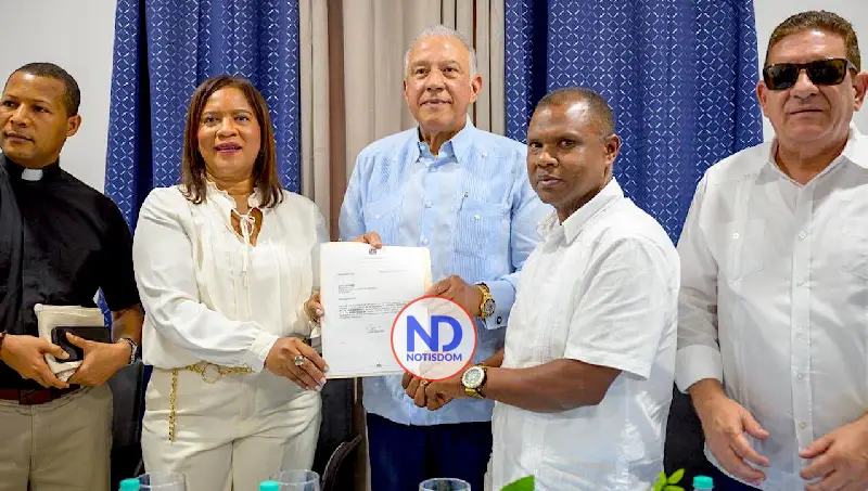 Gobierno impulsa obras clave en Monseñor Nouel con más de RD$35 millones en inversiones comunitarias