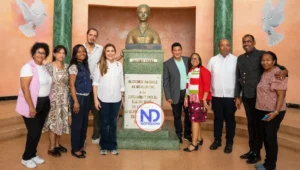 Carolina Mejía destaca en escuelas el valor de recuperar los espacios públicos y fortalecer la educación ciudadana