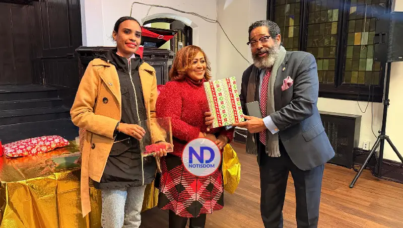 Adompretur NY celebra Encuentro Navideño y destaca su papel clave en la promoción del turismo dominicano 5 NOTISDOM FOTOS PF2025 2025 12 18T012139.064 Adompretur NY celebra Encuentro Navideño y destaca su papel clave en la promoción del turismo dominicano